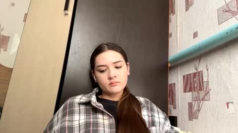 Katrin online show from 03-11-26, 07:47