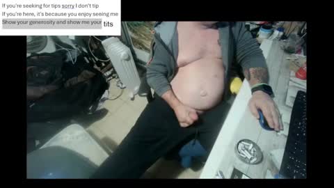 pini_z online show from 01-15-25, 05:37