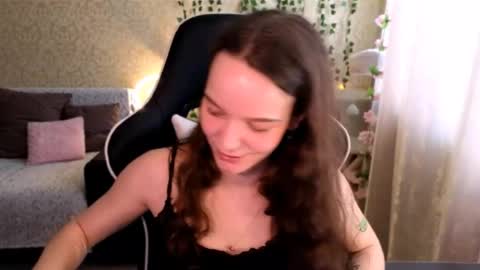 Snapshot of pink__sun chatting on 03-16-26, 05:44 Stephanie online show from 03-16-26, 05:44