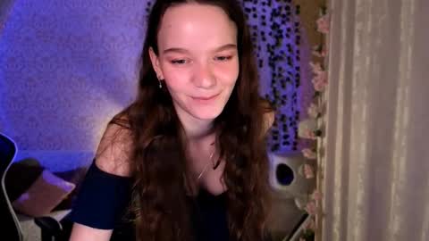 Snapshot of pink__sun chatting on 03-19-26, 06:12 Stephanie online show from 03-19-26, 06:12