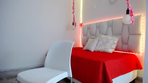 Snapshot of pink__tiffany chatting on 12-27-24, 08:39 tiffany online show from 12-27-24, 08:39