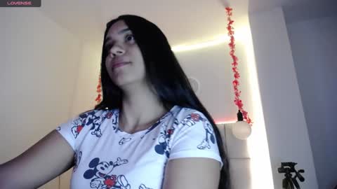 Snapshot of pink__tiffany chatting on 01-11-25, 08:21 tiffany online show from 01-11-25, 08:21