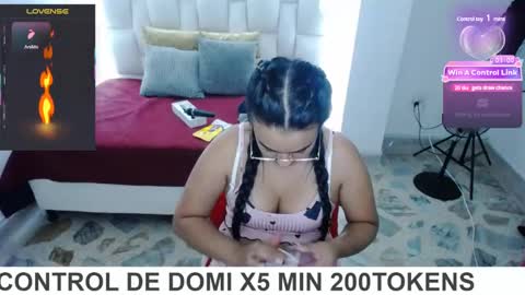 Snapshot of pink__tiffany chatting on 02-11-25, 11:33 tiffany online show from 02-11-25, 11:33