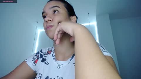 Snapshot of pink__tiffany chatting on 02-19-25, 08:20 tiffany online show from 02-19-25, 08:20