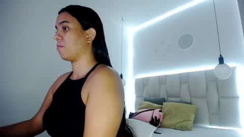 Snapshot of pink__tiffany chatting on 02-23-25, 08:33 tiffany online show from 02-23-25, 08:33