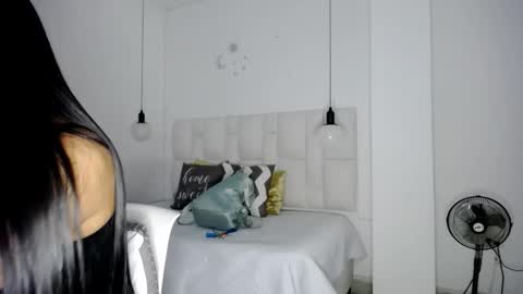 Snapshot of pink__tiffany chatting on 09-14-25, 05:23 tiffany online show from 09-14-25, 05:23