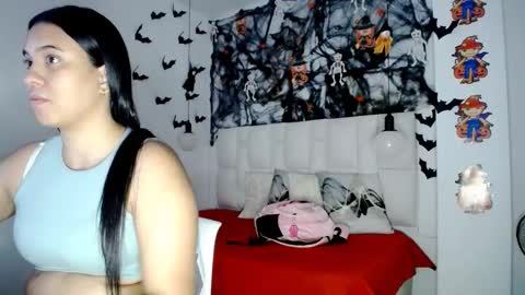 Snapshot of pink__tiffany chatting on 10-19-25, 07:47 tiffany online show from 10-19-25, 07:47