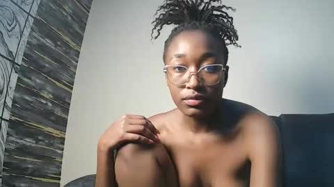 PinkyAura online show from 02-13-26, 09:22