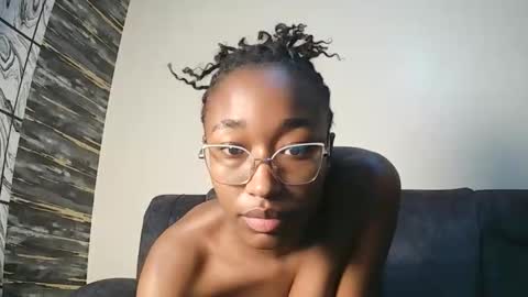 PinkyAura online show from 03-09-26, 11:14