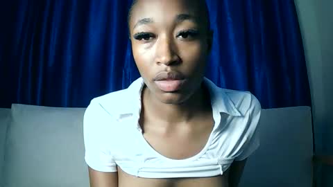 Snapshot of pinkaura_ chatting on 06-10-26, 07:57 PinkyAura online show from 06-10-26, 07:57