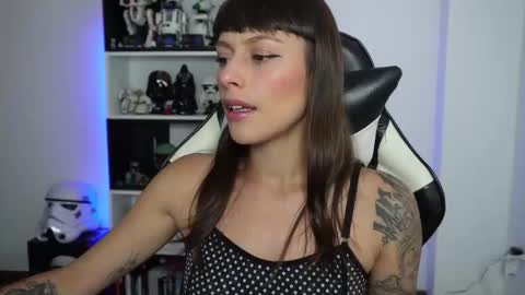 Emily online show from 02-03-26, 05:07