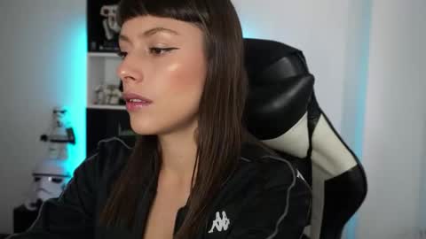 Emily online show from 04-14-26, 05:08