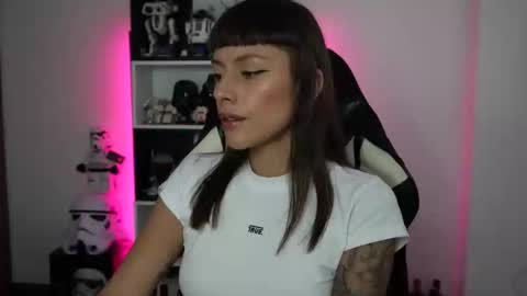 Emily online show from 04-18-26, 08:20