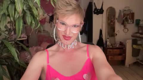 Snapshot of pinkfag chatting on 06-02-26, 03:47 pinkfag online show from 06-02-26, 03:47