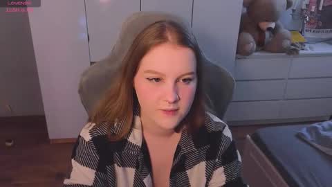 Snapshot of pinkiep1e chatting on 02-07-26, 01:42 pinkiep1e online show from 02-07-26, 01:42