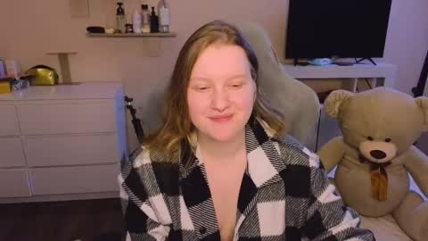 Snapshot of pinkiep1e chatting on 03-21-26, 01:16 pinkiep1e online show from 03-21-26, 01:16