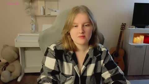 pinkiep1e online show from 05-04-26, 03:57