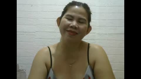 Snapshot of pinkishpusiemom18 chatting on 03-12-25, 10:28 pinkishpusiemom18 online show from 03-12-25, 10:28