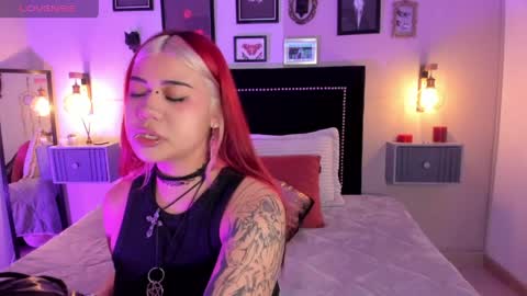 PINKK online show from 03-31-26, 01:00