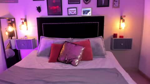 PINKK online show from 05-15-26, 01:18