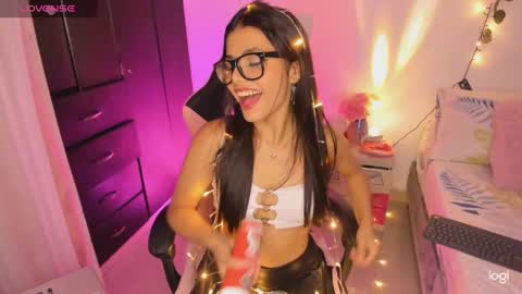 Sarah .. online show from 12-30-24, 05:48