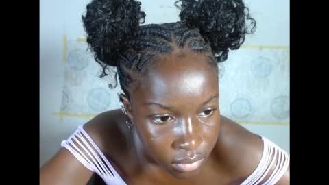 Snapshot of pinkykiki_247 chatting on 10-23-25, 06:23 pinkykiki_247 online show from 10-23-25, 06:23