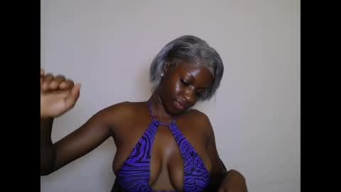 pinkykiki_247 online show from 04-22-26, 05:43