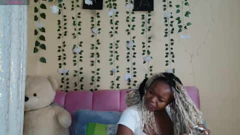 Pinky online show from 03-21-26, 12:59