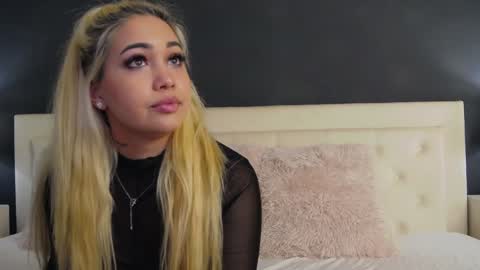  Pink  online show from 02-03-25, 08:13