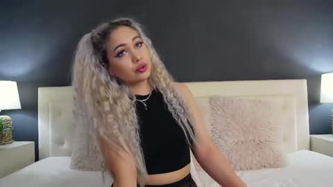  Pink  online show from 02-28-25, 07:14