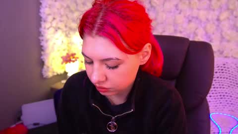Snapshot of pinkytrix chatting on 04-27-26, 01:20 pinkytrix online show from 04-27-26, 01:20