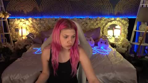 Snapshot of pinkytrix chatting on 05-06-26, 12:43 pinkytrix online show from 05-06-26, 12:43