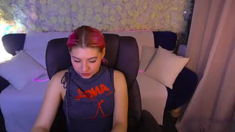 Snapshot of pinkytrix chatting on 05-27-26, 06:10 pinkytrix online show from 05-27-26, 06:10