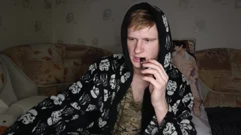 Snapshot of pinochetti chatting on 01-03-25, 08:01 Incubus online show from 01-03-25, 08:01