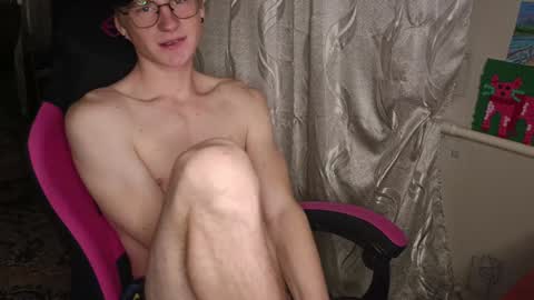 Snapshot of pinochetti chatting on 01-09-25, 08:22 Incubus online show from 01-09-25, 08:22