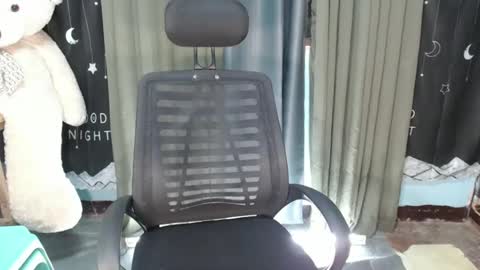 Snapshot of pinoycharmingboss20xx chatting on 10-03-25, 12:13 Donald online show from 10-03-25, 12:13