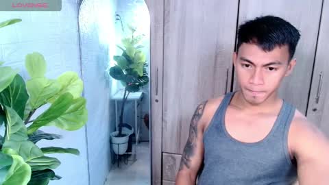 ethan online show from 04-12-26, 03:33