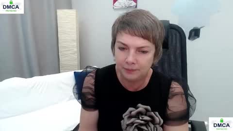 Bella online show from 11-30-25, 07:01