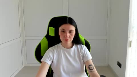 Snapshot of piper_smilee chatting on 05-26-26, 03:30 Piper online show from 05-26-26, 03:30