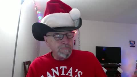 Snapshot of pipewizard chatting on 12-17-24, 12:12 pipewizard online show from 12-17-24, 12:12