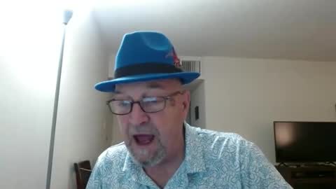 Snapshot of pipewizard chatting on 01-10-25, 11:29 pipewizard online show from 01-10-25, 11:29