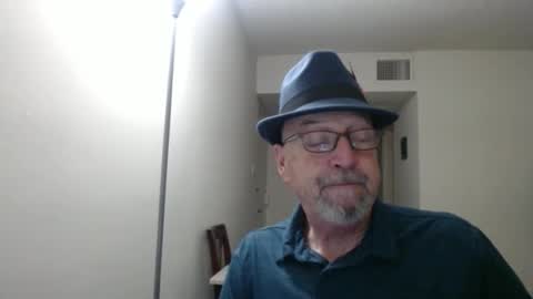 Snapshot of pipewizard chatting on 02-08-25, 12:38 pipewizard online show from 02-08-25, 12:38