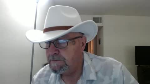 Snapshot of pipewizard chatting on 02-12-25, 11:09 pipewizard online show from 02-12-25, 11:09