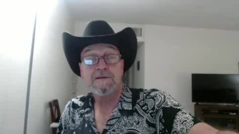 Snapshot of pipewizard chatting on 02-14-25, 12:19 pipewizard online show from 02-14-25, 12:19