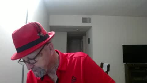 Snapshot of pipewizard chatting on 02-15-25, 12:04 pipewizard online show from 02-15-25, 12:04