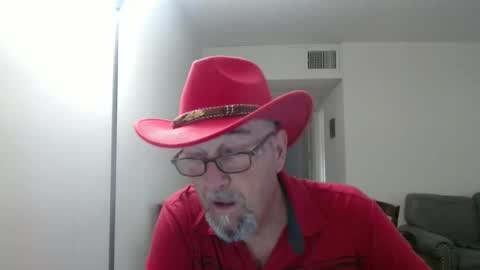 Snapshot of pipewizard chatting on 09-22-25, 10:45 pipewizard online show from 09-22-25, 10:45