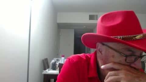 Snapshot of pipewizard chatting on 10-13-25, 11:16 pipewizard online show from 10-13-25, 11:16