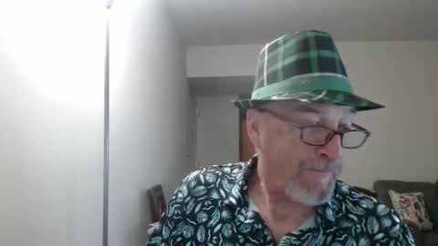 Snapshot of pipewizard chatting on 10-28-25, 10:34 pipewizard online show from 10-28-25, 10:34