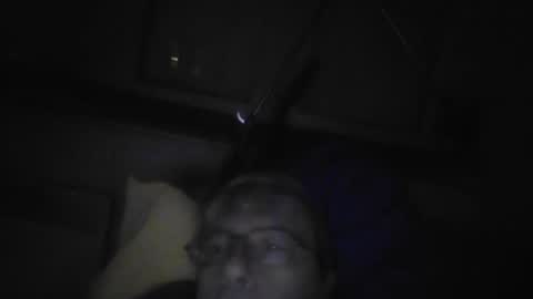 Snapshot of pipi2704 chatting on 12-25-24, 05:37 pipi2704 online show from 12-25-24, 05:37