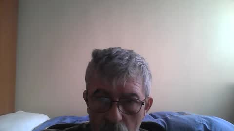 Snapshot of pipi2704 chatting on 02-01-25, 11:32 pipi2704 online show from 02-01-25, 11:32